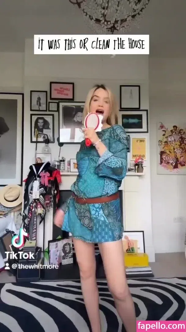 Laura Whitmore Onlyfans Photo Gallery 