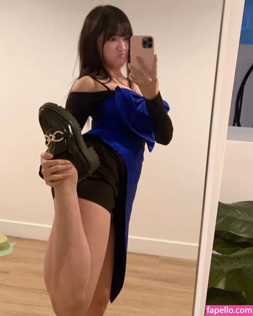 AriaSaki Onlyfans Photo Gallery 