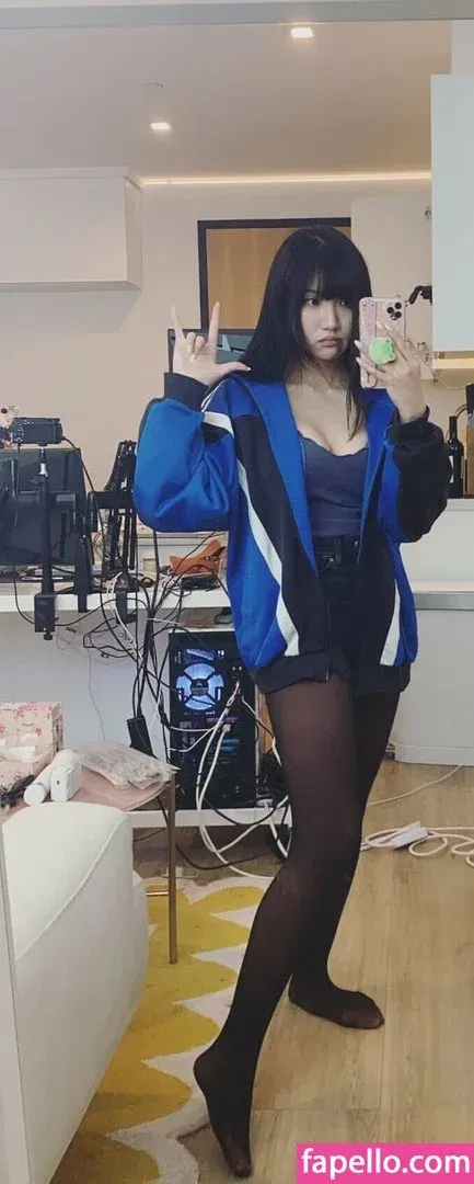 AriaSaki Onlyfans Photo Gallery 