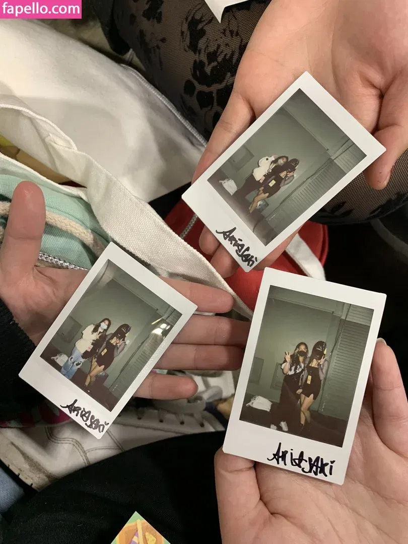 AriaSaki Onlyfans Photo Gallery 