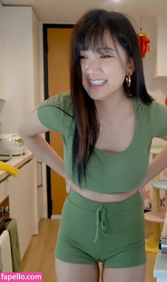 AriaSaki Onlyfans Photo Gallery 