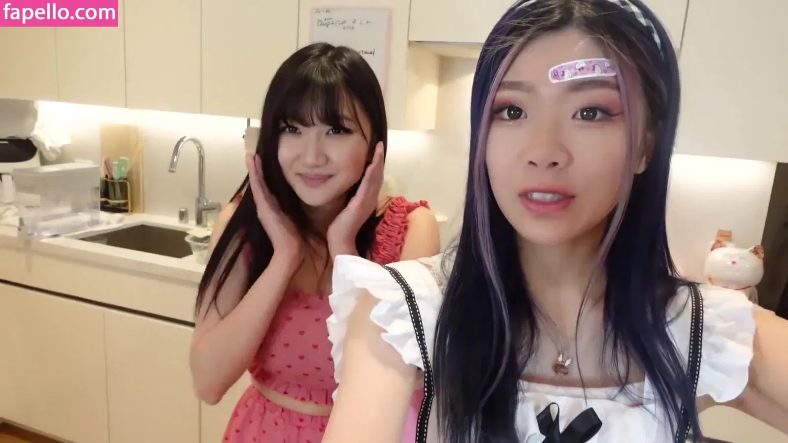 AriaSaki Onlyfans Photo Gallery 