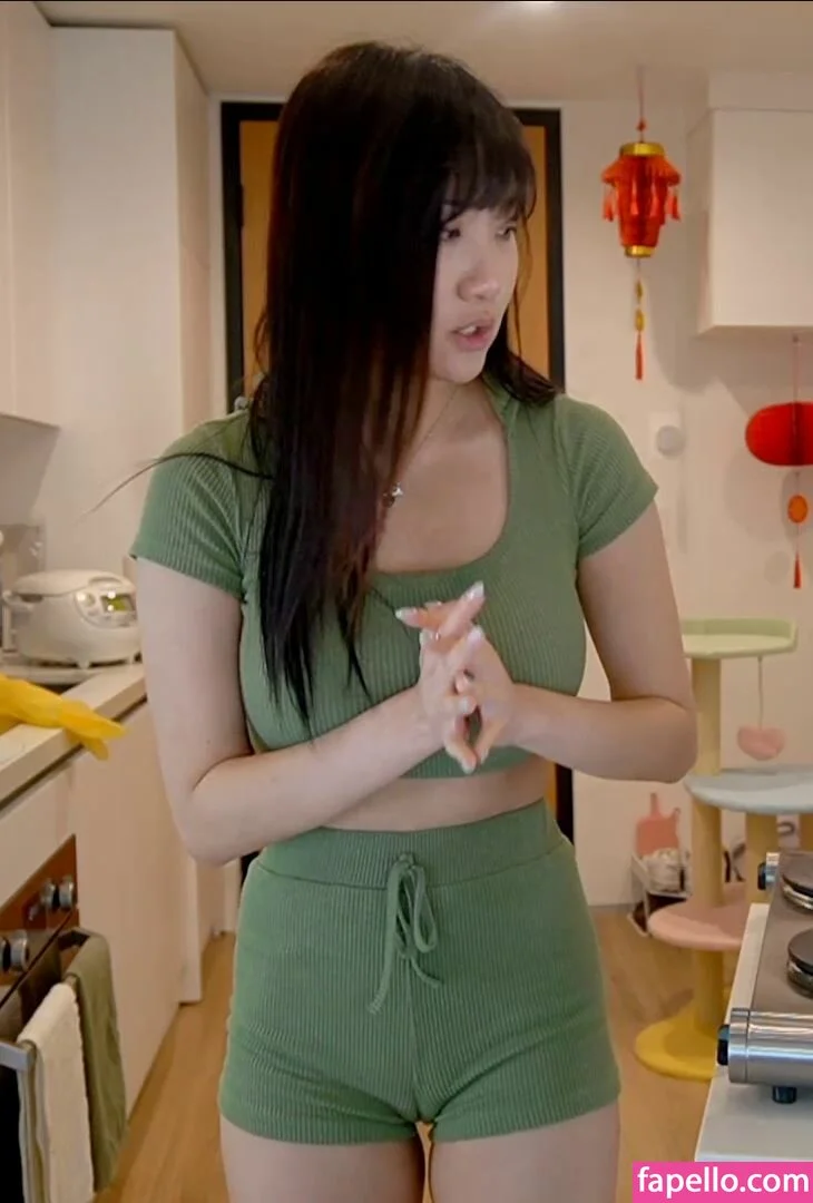 AriaSaki Onlyfans Photo Gallery 