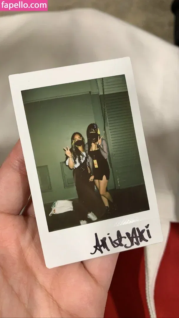 AriaSaki Onlyfans Photo Gallery 