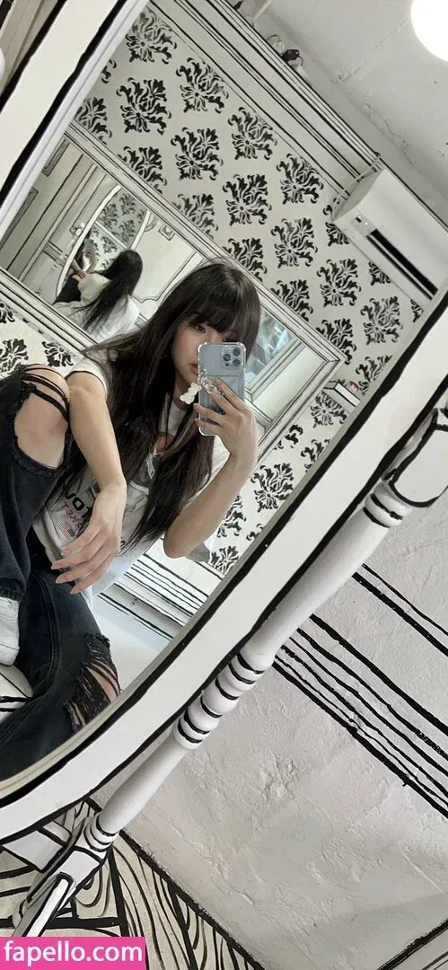 AriaSaki Onlyfans Photo Gallery 