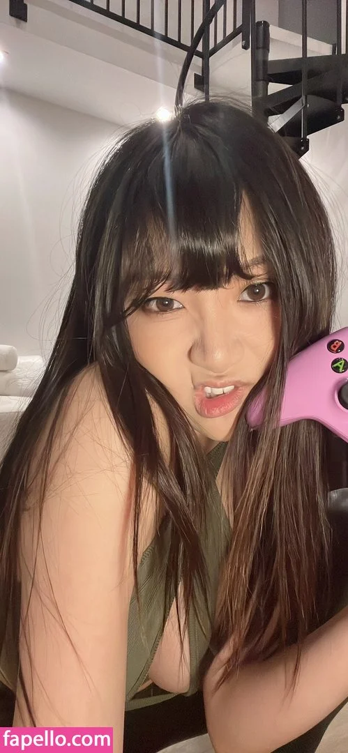 AriaSaki Onlyfans Photo Gallery 