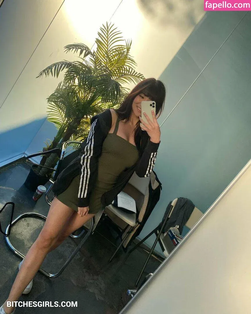 AriaSaki Onlyfans Photo Gallery 