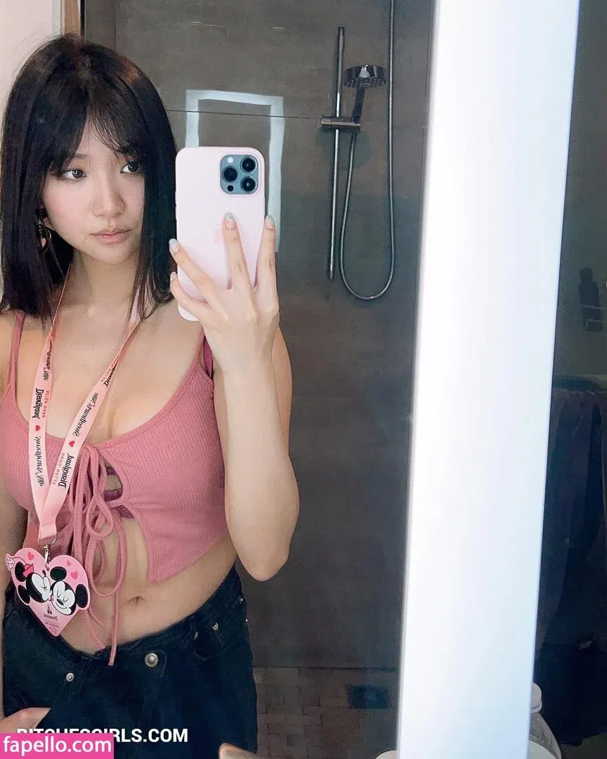 AriaSaki Onlyfans Photo Gallery 