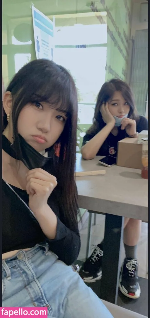 AriaSaki Onlyfans Photo Gallery 