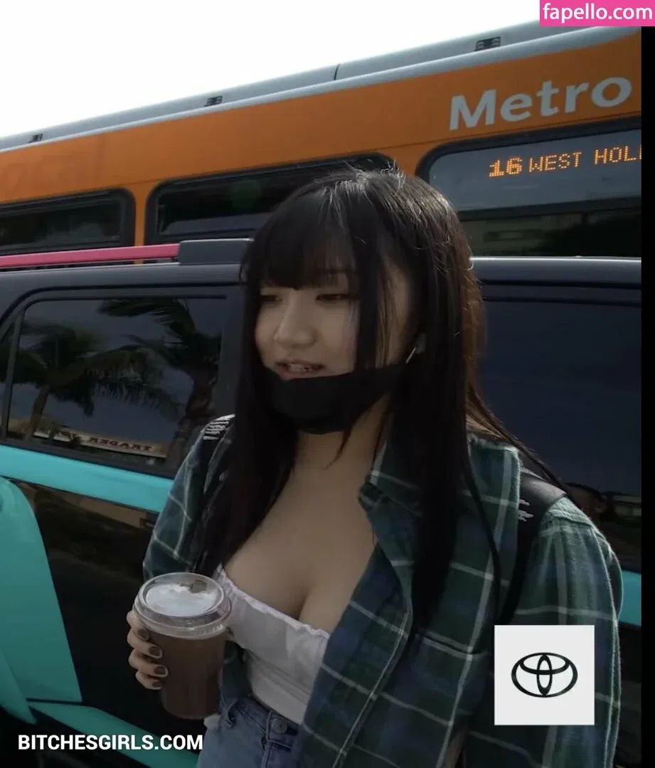 AriaSaki Onlyfans Photo Gallery 