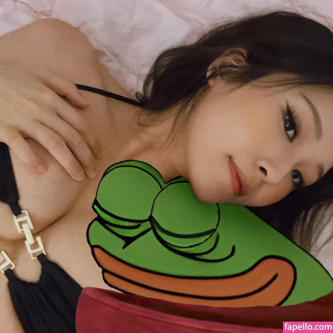 AriaSaki Onlyfans Photo Gallery 