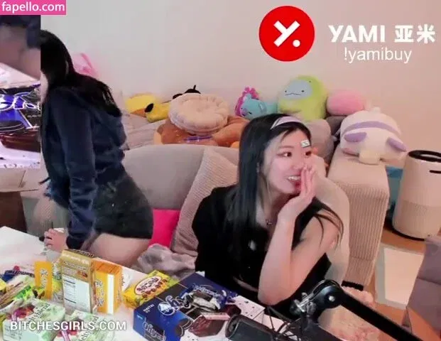 AriaSaki Onlyfans Photo Gallery 