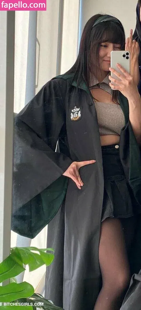 AriaSaki Onlyfans Photo Gallery 