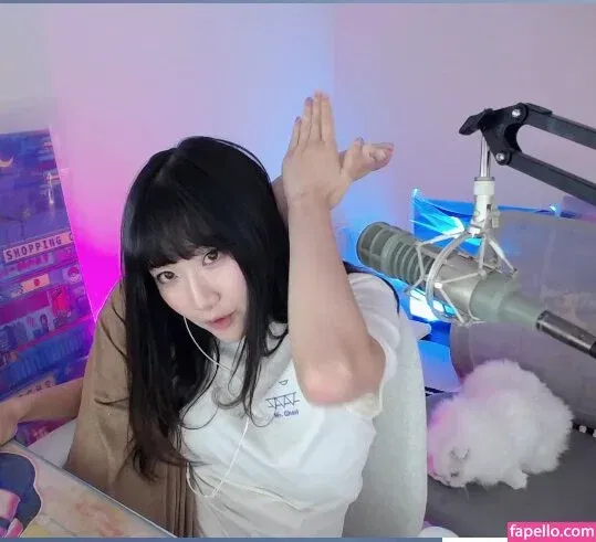 AriaSaki Onlyfans Photo Gallery 