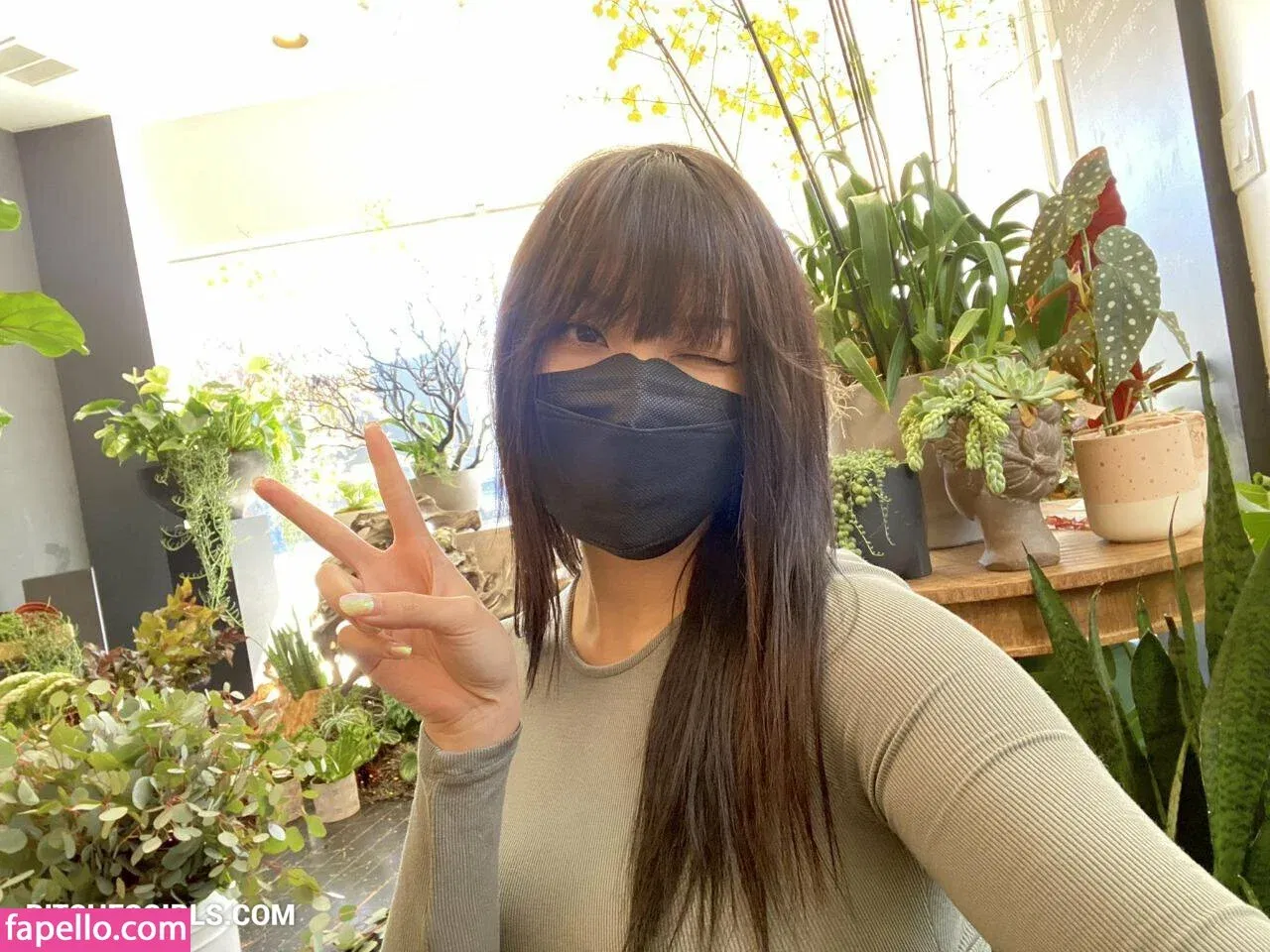 AriaSaki Onlyfans Photo Gallery 