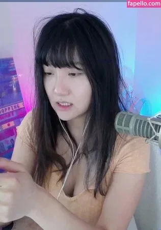 AriaSaki Onlyfans Photo Gallery 