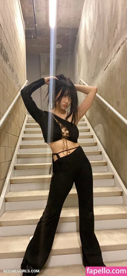 AriaSaki Onlyfans Photo Gallery 