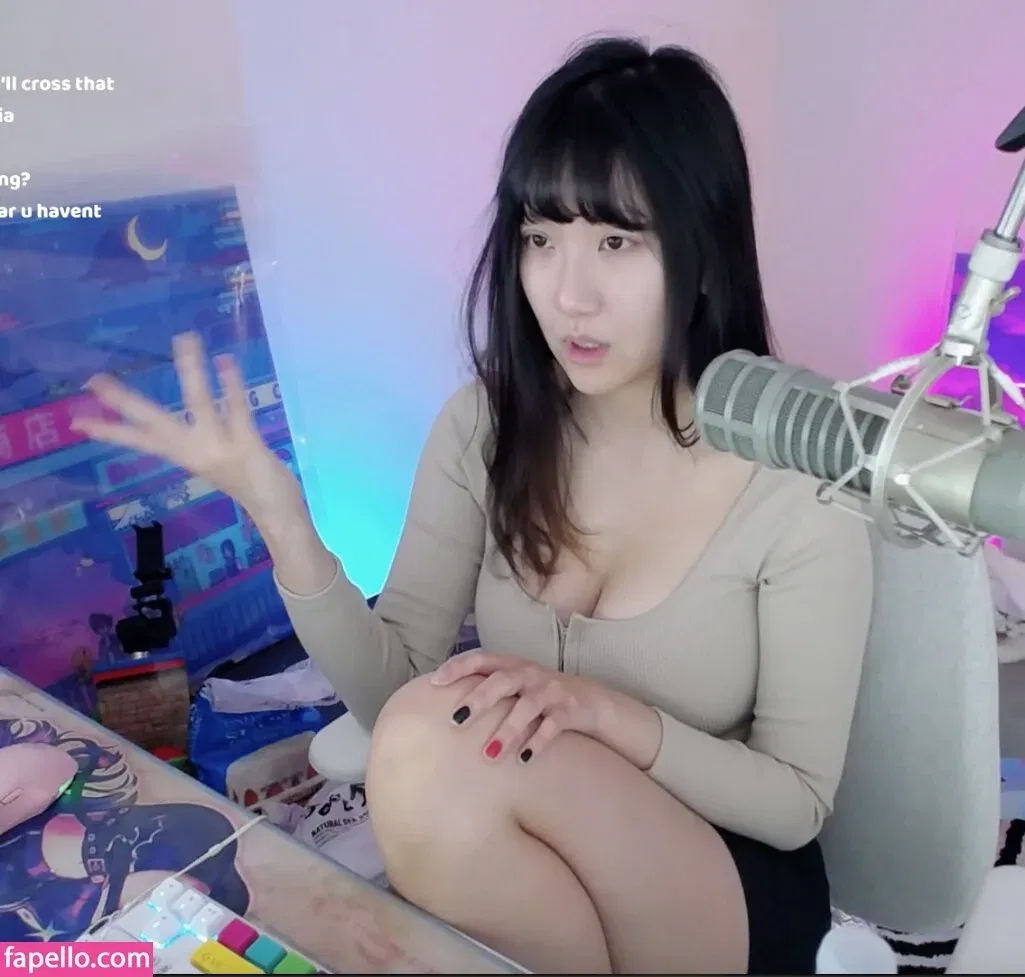 AriaSaki Onlyfans Photo Gallery 