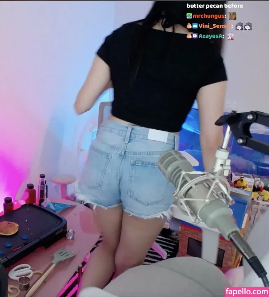 AriaSaki Onlyfans Photo Gallery 