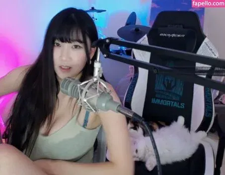 AriaSaki Onlyfans Photo Gallery 