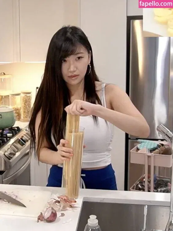 AriaSaki Onlyfans Photo Gallery 