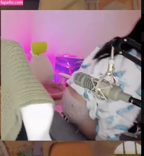 AriaSaki Onlyfans Photo Gallery 