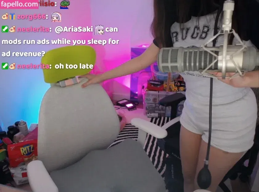 AriaSaki Onlyfans Photo Gallery 