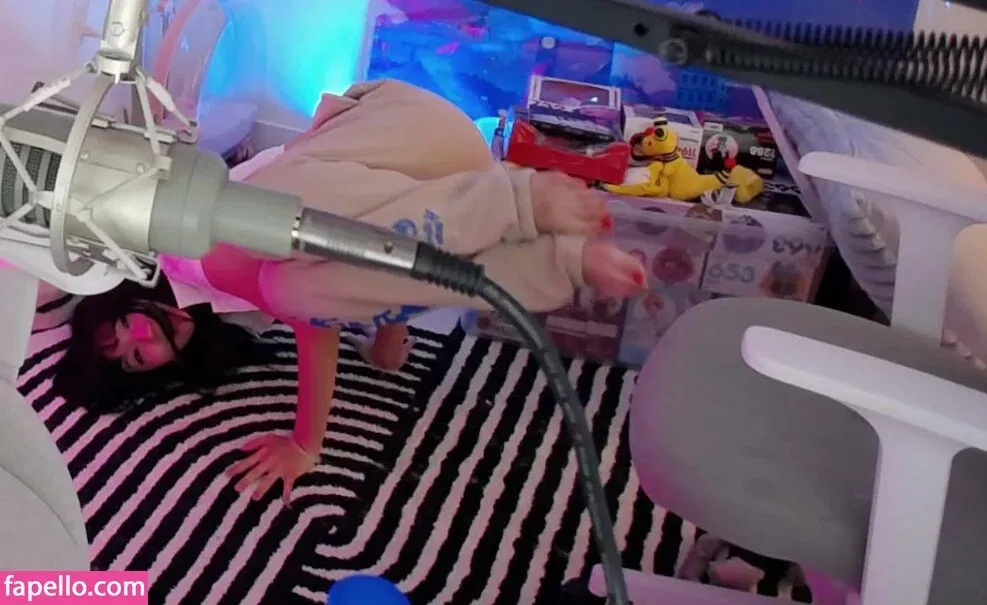 AriaSaki Onlyfans Photo Gallery 