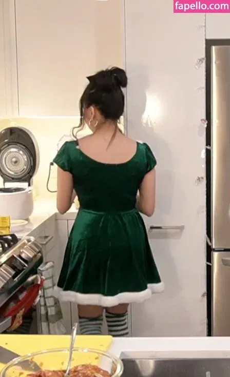 AriaSaki Onlyfans Photo Gallery 