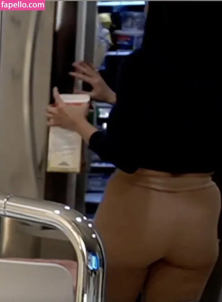 AriaSaki Onlyfans Photo Gallery 