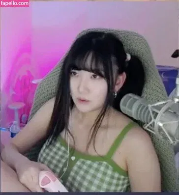 AriaSaki Onlyfans Photo Gallery 