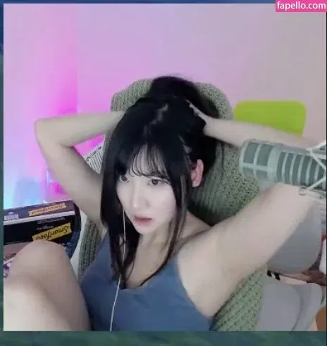 AriaSaki Onlyfans Photo Gallery 