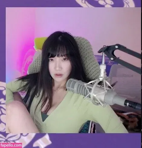 AriaSaki Onlyfans Photo Gallery 