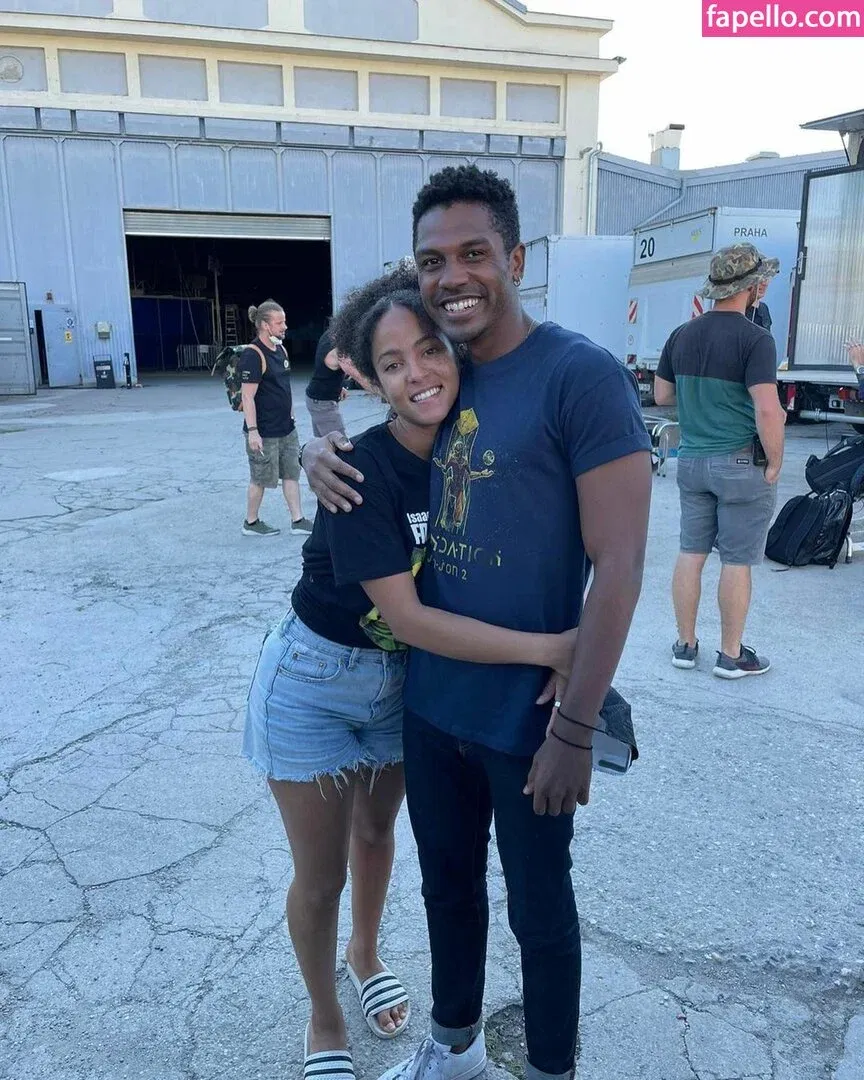 Lou Llobell Onlyfans Photo Gallery 