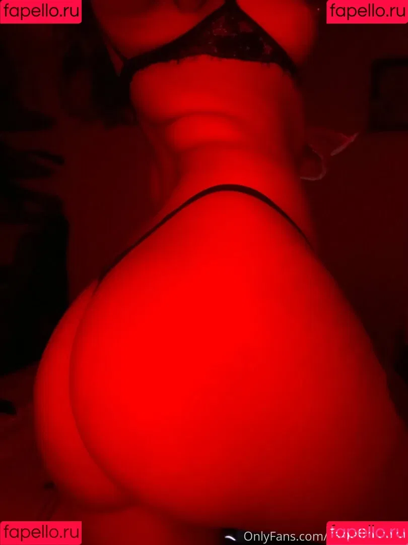 Nandiuzumaki Onlyfans Photo Gallery 