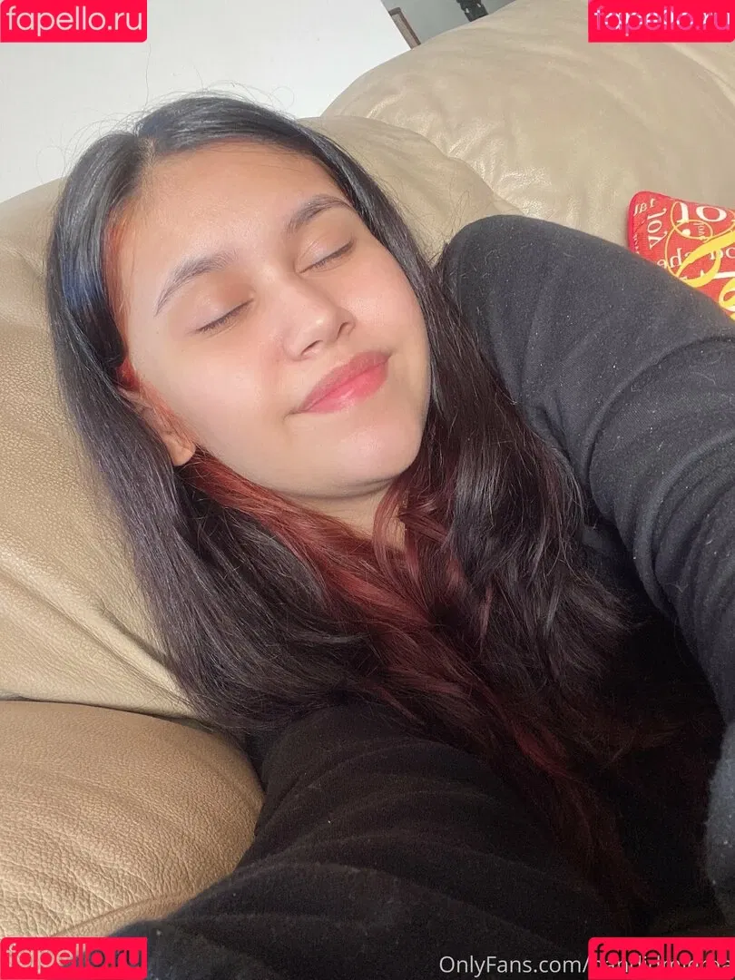 Nandiuzumaki Onlyfans Photo Gallery 
