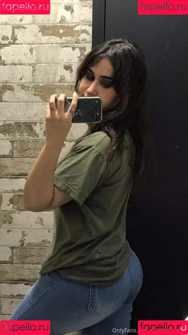 Nandiuzumaki Onlyfans Photo Gallery 