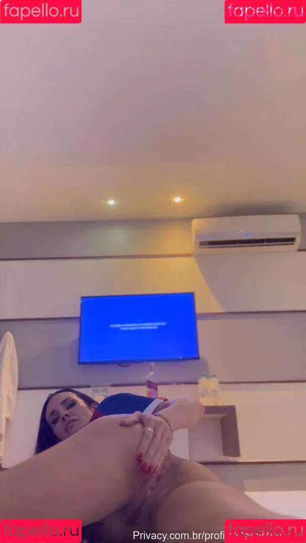 Carol Muniz Onlyfans Photo Gallery 