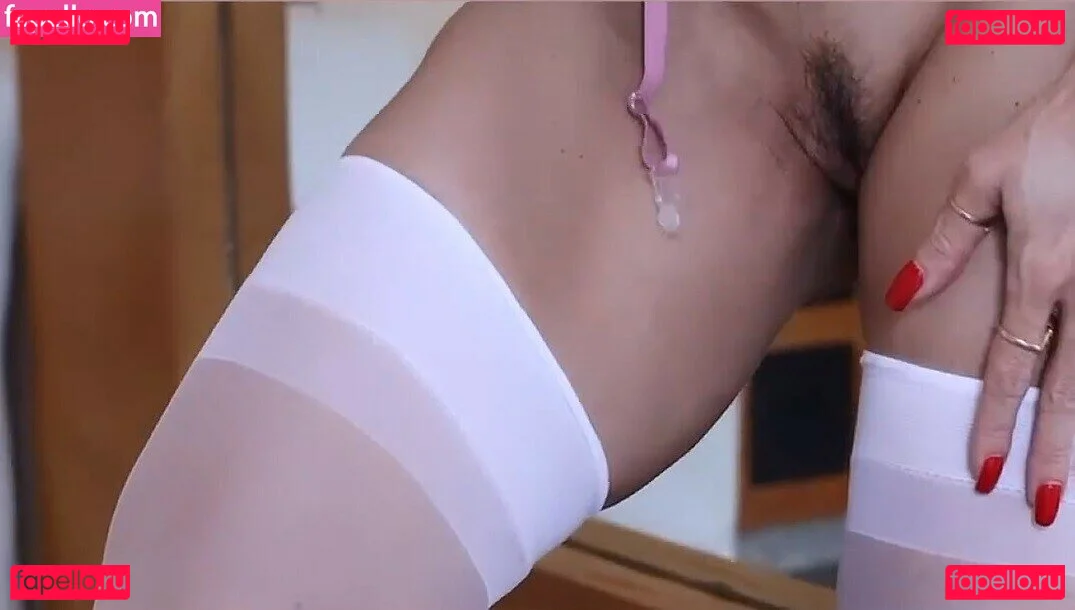 Carol Muniz Onlyfans Photo Gallery 