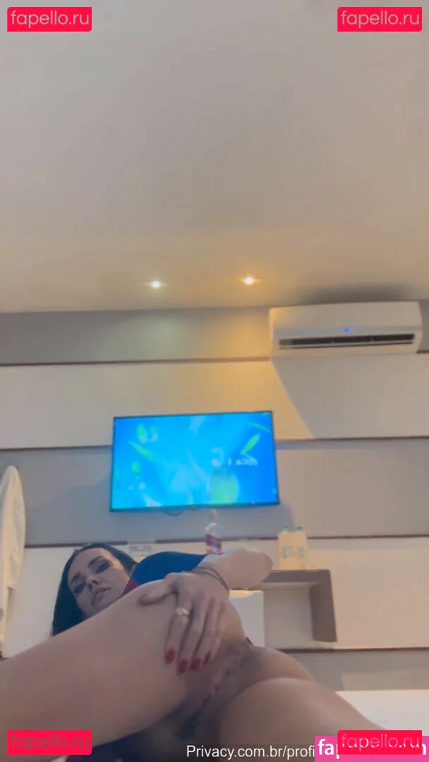 Carol Muniz Onlyfans Photo Gallery 