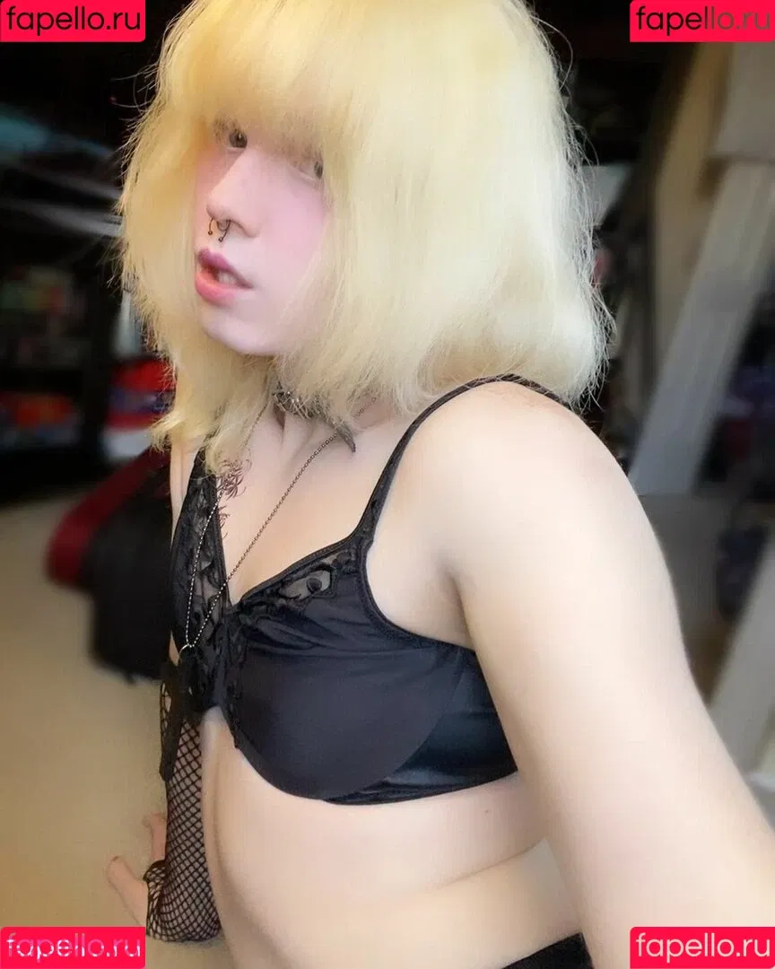 Onyushka Onlyfans Photo Gallery 