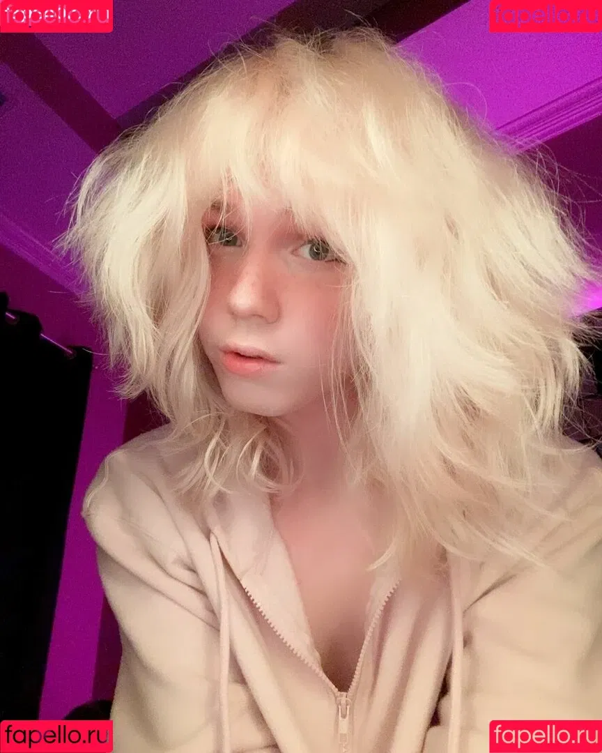 Onyushka Onlyfans Photo Gallery 