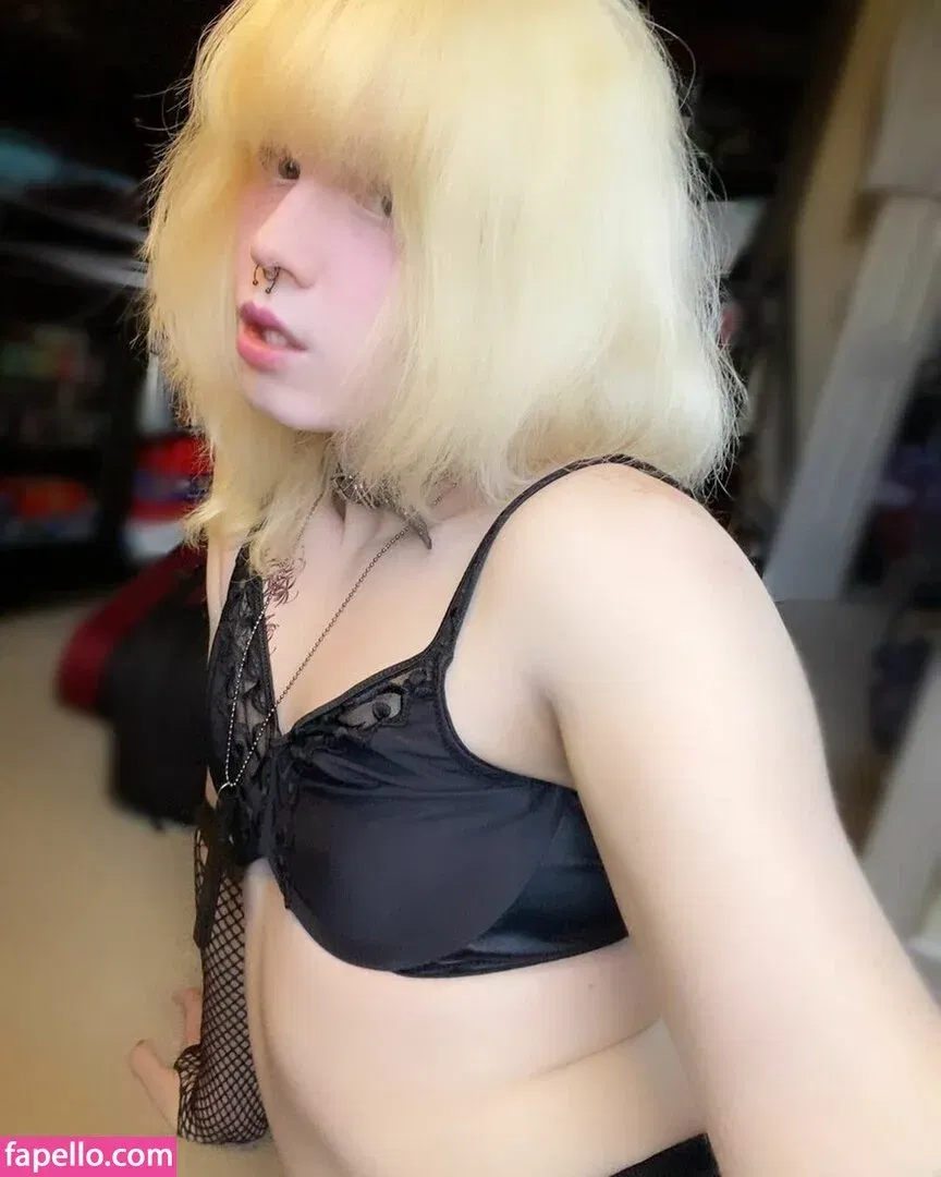 Onyushka Onlyfans Photo Gallery 