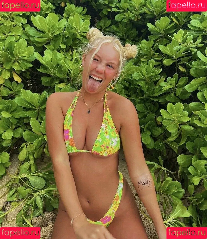 Cmillyslife Onlyfans Photo Gallery 