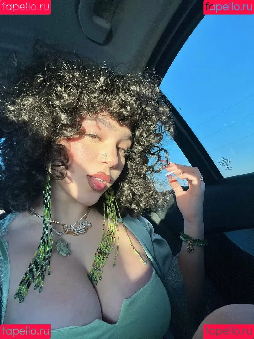 Paeka Campos Onlyfans Photo Gallery 