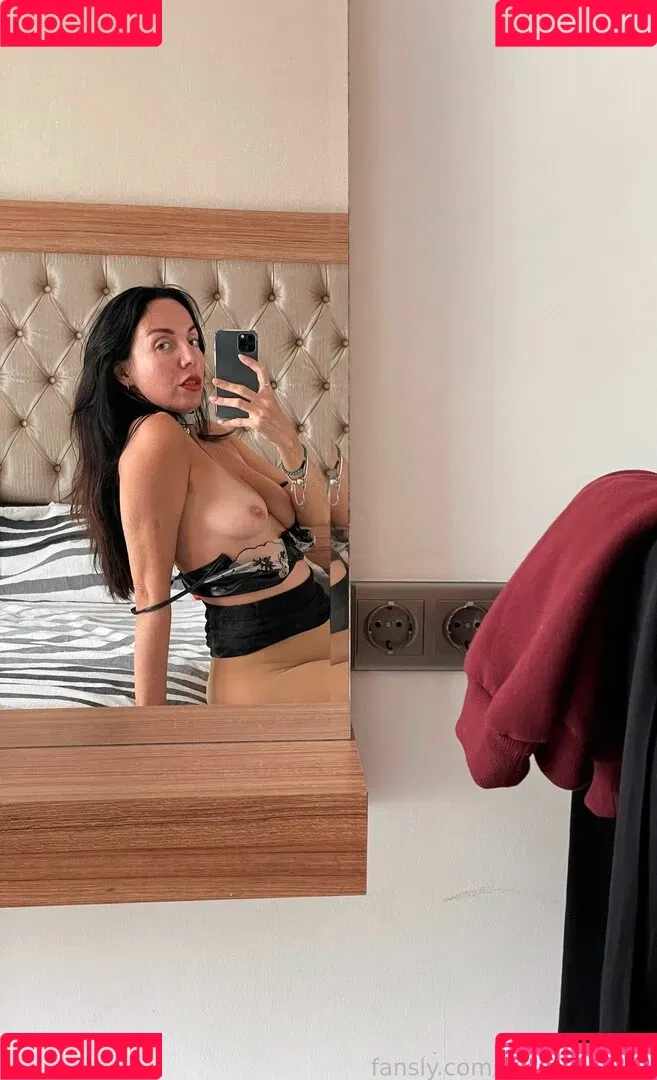 CateDaniels Onlyfans Photo Gallery 