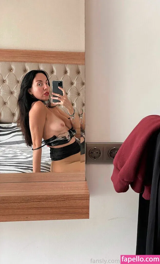 CateDaniels Onlyfans Photo Gallery 