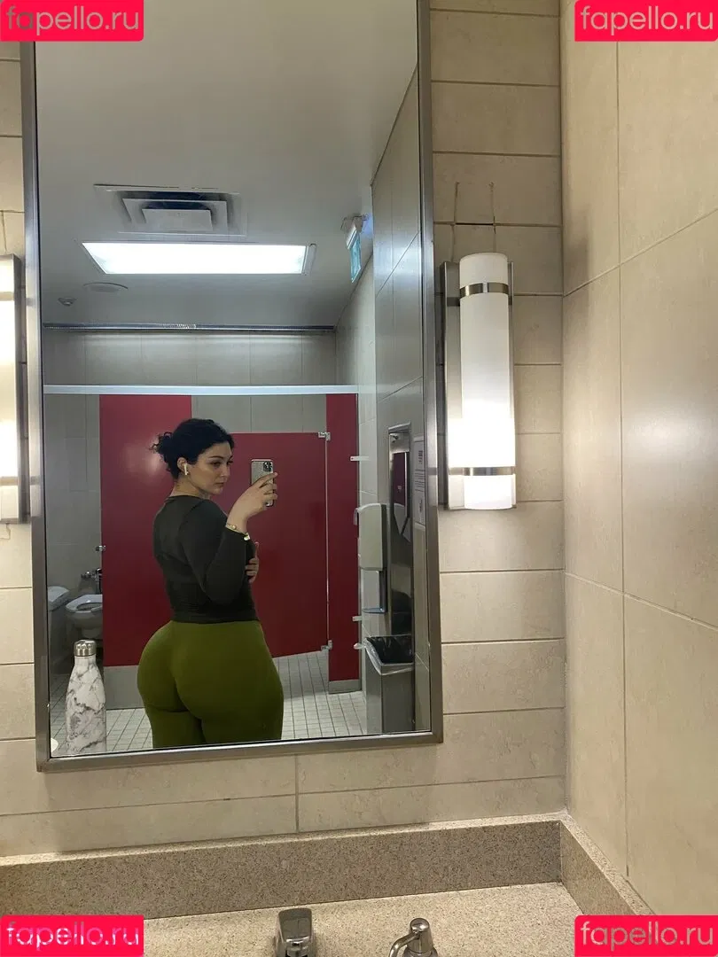 Zainaabb.ab Onlyfans Photo Gallery 