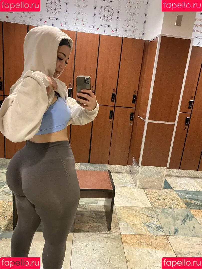 Zainaabb.ab Onlyfans Photo Gallery 