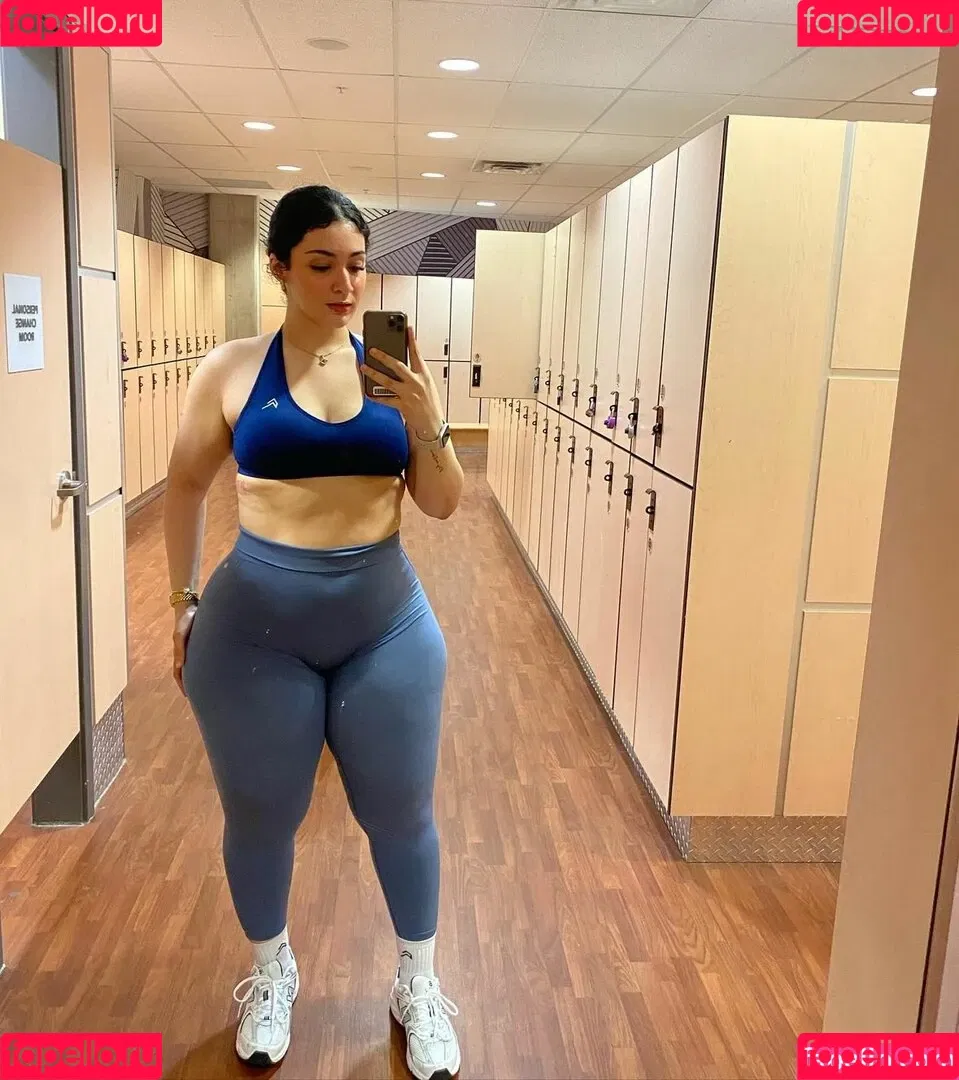 Zainaabb.ab Onlyfans Photo Gallery 